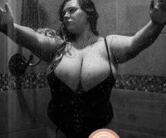THICK BIG TITTY BLONDE INCALLS OUTCALLS - Image 3