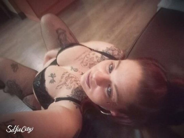 um have sum fun with a soft thick white chick - 1