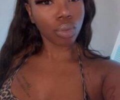 AVAILABLE NOW 📲 New in town Cutie with a Big booty - Image 2