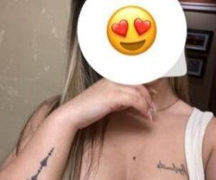 bella y complaciente latina en la zona - Image 2