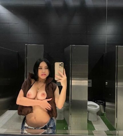 💦Can I be your favorite too😘 sweet💦 sexy💦 Goddess 😍 juicy body 👅Incall outcall car fun and content sell - 1