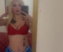 Bakersfield escorts - car date &' outcall 😍😍❄