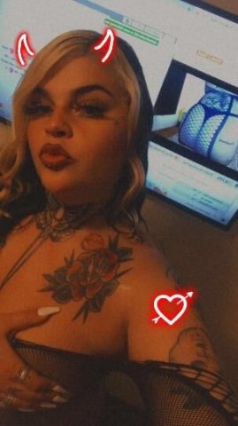 new to town 😍💋 - 1