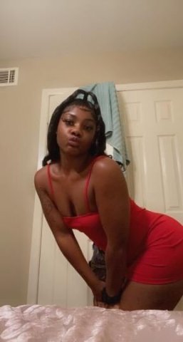 COME SEE ME DADDY FETISH FRIENDLY 2 GIRLS SPECIAL AND MORE.😩💦🍑 - 1