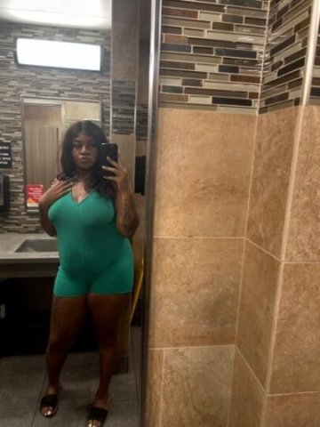 juicy, thick & fun to hang out with💦 incalls AND outcalls - 1
