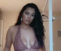 Available now Brunette Eye Candy Super Hot - Image 1