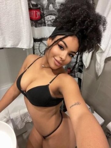 cubanita caliente - 1