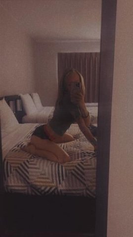 Limited time: young, fresh, sweet, patient, petite. 💦 - 1