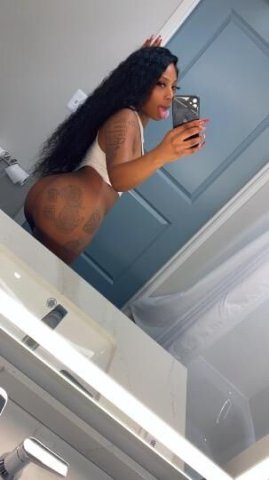 Available ✅ Thick🍑Pretty🥰 💋💦 - 1
