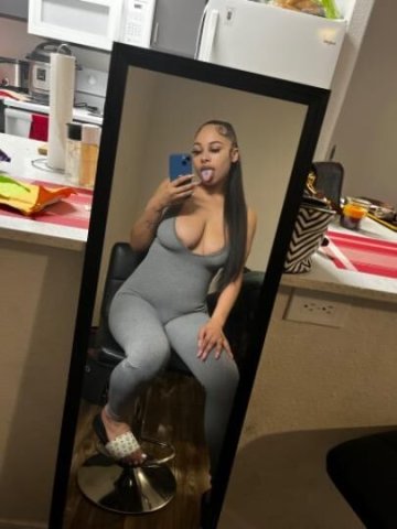 Rare Petite Treat 🍭 Incall/ Outcall/ Facetime shows!!!! - 1