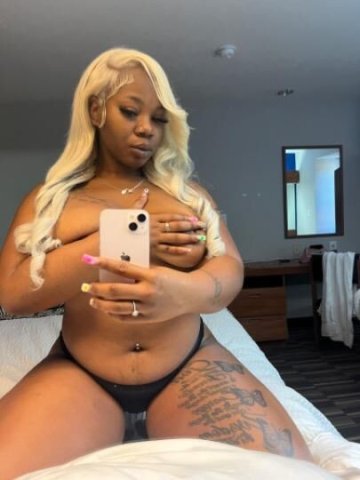 CURVACEOUS , SEDUCTIVE & WET 👅 AVAILABLE NOW 📲 - 1
