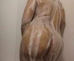 Short & Stacked - Image 3
