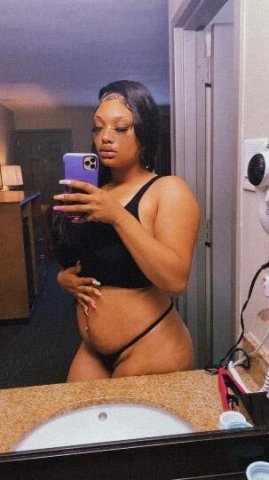 Cum Get The Definition Of Satisfaction 👄💦🙌🐝💕BABY LETS HAVE FUN🥰📲 NoMistakes💫😋😌. 🤞🏻😝🥴💰🤩Catch Me While Im Here #NewInTown💦💦 - 1