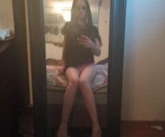 hot white girl - Image 4