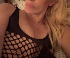 Las Vegas escorts - incall special 60 bbbj for the next 3 hours!!!, Incall special fs $150 hhr why go see anyone else when the best is right here The best head in this Universe! NO AA SORRY!!!