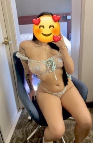 Hot latina - 1