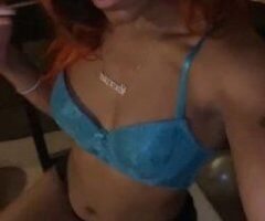 Pretty & Petite - Image 3