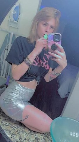 IM BACK👑💋 - 1