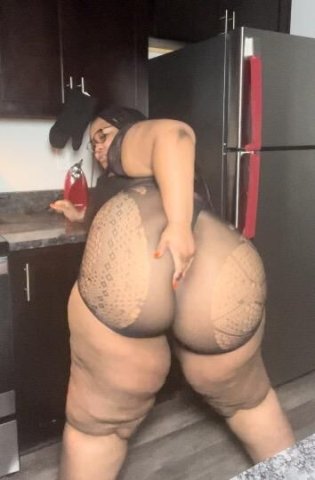 social media star keekee EVERYONE FAVORITE SECOND TIME IN CLT NEW IN THE CITY! 🖤 - 1