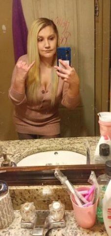 Hey guys I'm doing threesomes today who wants to join - 1