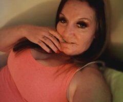 Hey guys I'm doing threesomes today who wants to join - Image 6