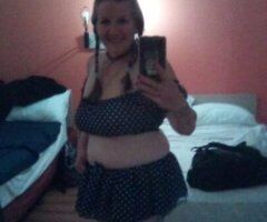 Hey guys I'm doing threesomes today who wants to join - Image 7