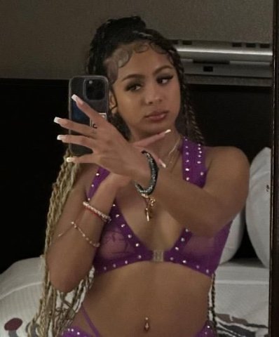 Slim thick lightskin mami, pretty, petite, everything sweet - 1
