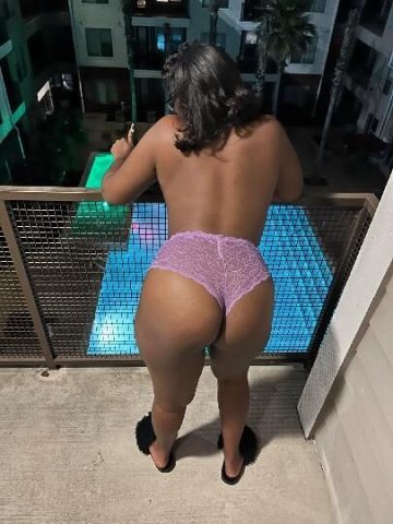 **Ongoing Specials**Down for anything fun❄⛽ **Incalls, outcalls, and cardates are welcomed**💋 - 1