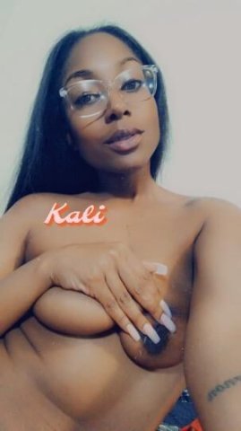 Your KaliforniaDream💭 2GirlSpecials👯♀ Facetime shows🤳🏽 outcall🚗 incall🏨 - 1