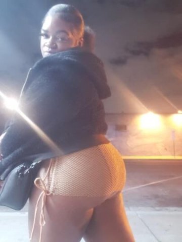 Outcall only. Sexy chocolate skin. Text me for more information ! - 1