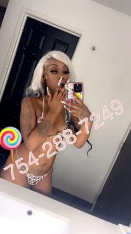 🍭🍬🍫Welcome to kandyland🍫🍬🍭 - 1