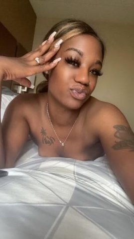 Chocolate Misses 💗🍫💦💗👅 - 1
