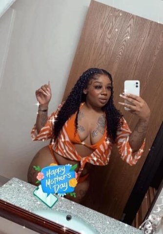 shes back intown 😘😙🤪 - 1