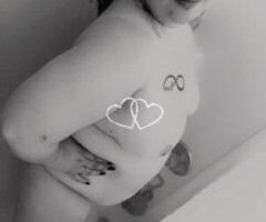 😋HOT n JUICCCYYY💦 FUNSIZEEE BBW!!!😍🥰 - Image 1