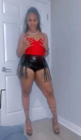 Sexy Thick Brittany - 1