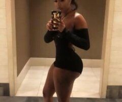 Charlotte escorts - 35 and Up Only Upscale Safe Private Location With A Cutie