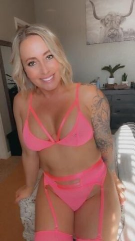 💘💦💘40 Years Older Hot Mom 🤑 Available Now💘💦💘 - 1