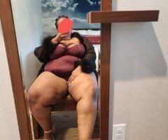 young chocolate bbw🍫🍑💦💦😘 - Image 2