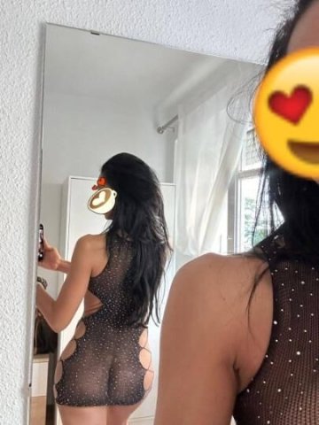 Hola soy PENELOPE una latina preciosa, caliente 🔥, simptica y complaciente, te har la mejor mamada 👅 de tu vida . - 1