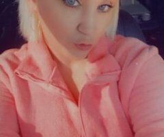 Kansas City escorts - Hot Sexy Sweet Blue EyEyed Blonde