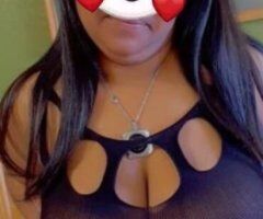 Latina caliente - Image 2