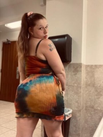 ❗DEALS ❗YOUNG WHITE MILF WITH A FAT ASS 🍑& LIL TITTIES! 🍒 💦👅 - 1