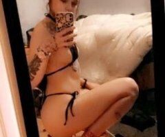 Medford escorts - pEtItE tAtTeD wet n sloppy GiRl NeXt DoOr 😘