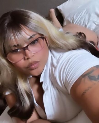 THICK 🍑 WET 💦 AND TIGHT 🐱 - 1