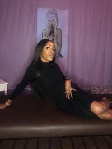 Divine Fetish Fix & Body Rubs - 1