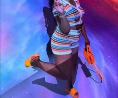 Pretty Brown Squirter - Image 2