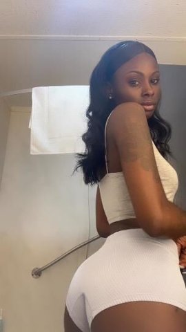 Sexy Delicious Chocolate 😋 Available Right Now For Incall & Outcall Perfect & Wett 💦🙂‍↕ In All The Right Spots NO GAMES 🚫 Text Now 😘😘 - 1