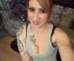 looking for fella who wants a lil head game fun:) - Image 2