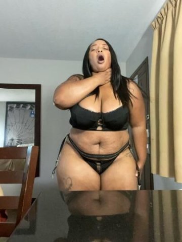 SEXY HONEY KREEMES OUTCSLL ONLY - 1