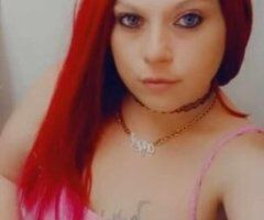 red thick sexy eyes and luscious thighs - Image 3